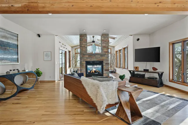 $795,500 | 5018 Sunrise Ridge Trail, Middleton, WI 53562