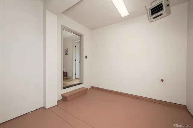 a view of a storage & utility room