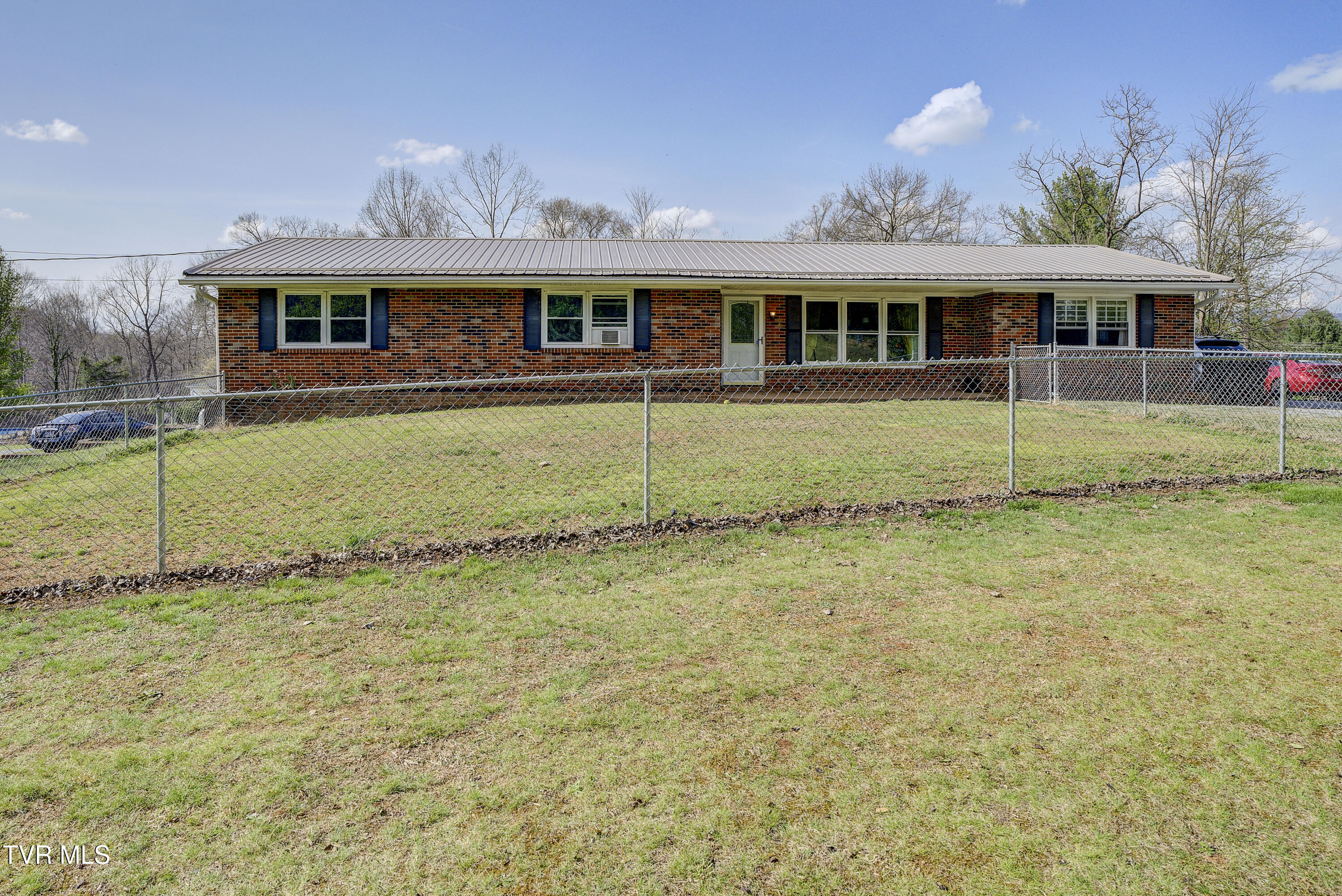 2686 Siam Road Elizabethton, TN 37643 - Photo 1 of 63 Siam-48