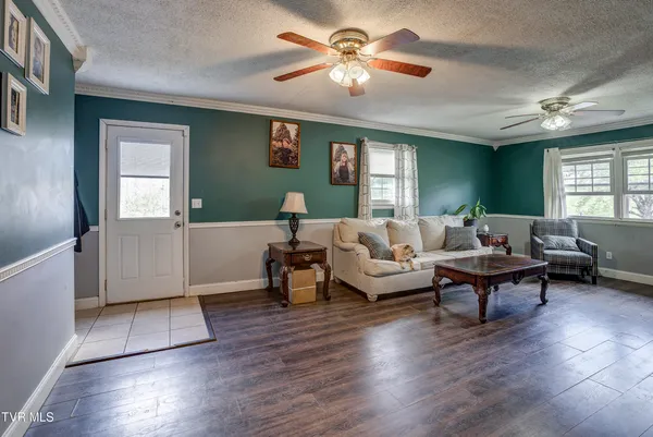 $389,900 | 2686 Siam Road, Elizabethton, TN 37643