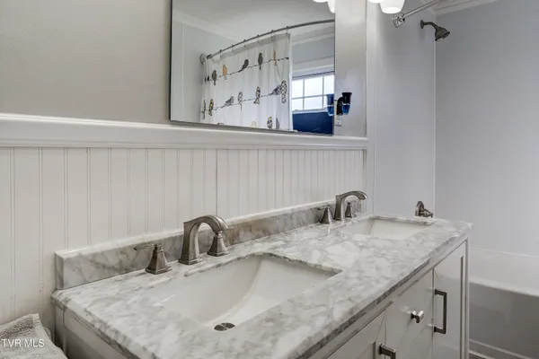 $389,900 | 2686 Siam Road, Elizabethton, TN 37643