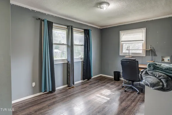 $389,900 | 2686 Siam Road, Elizabethton, TN 37643