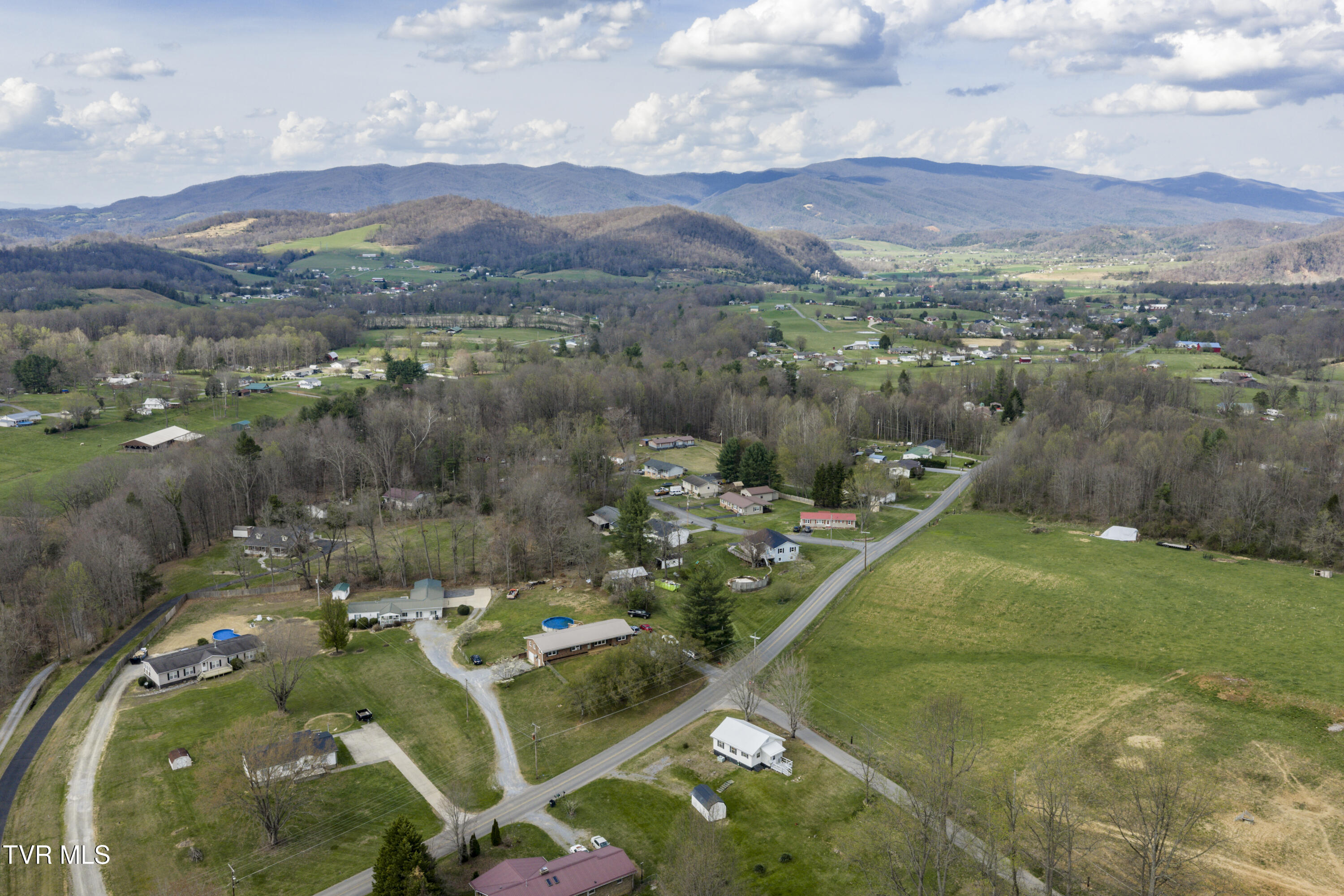 2686 Siam Road Elizabethton, TN 37643 - Photo 62 of 63 Siam-Aerials-11