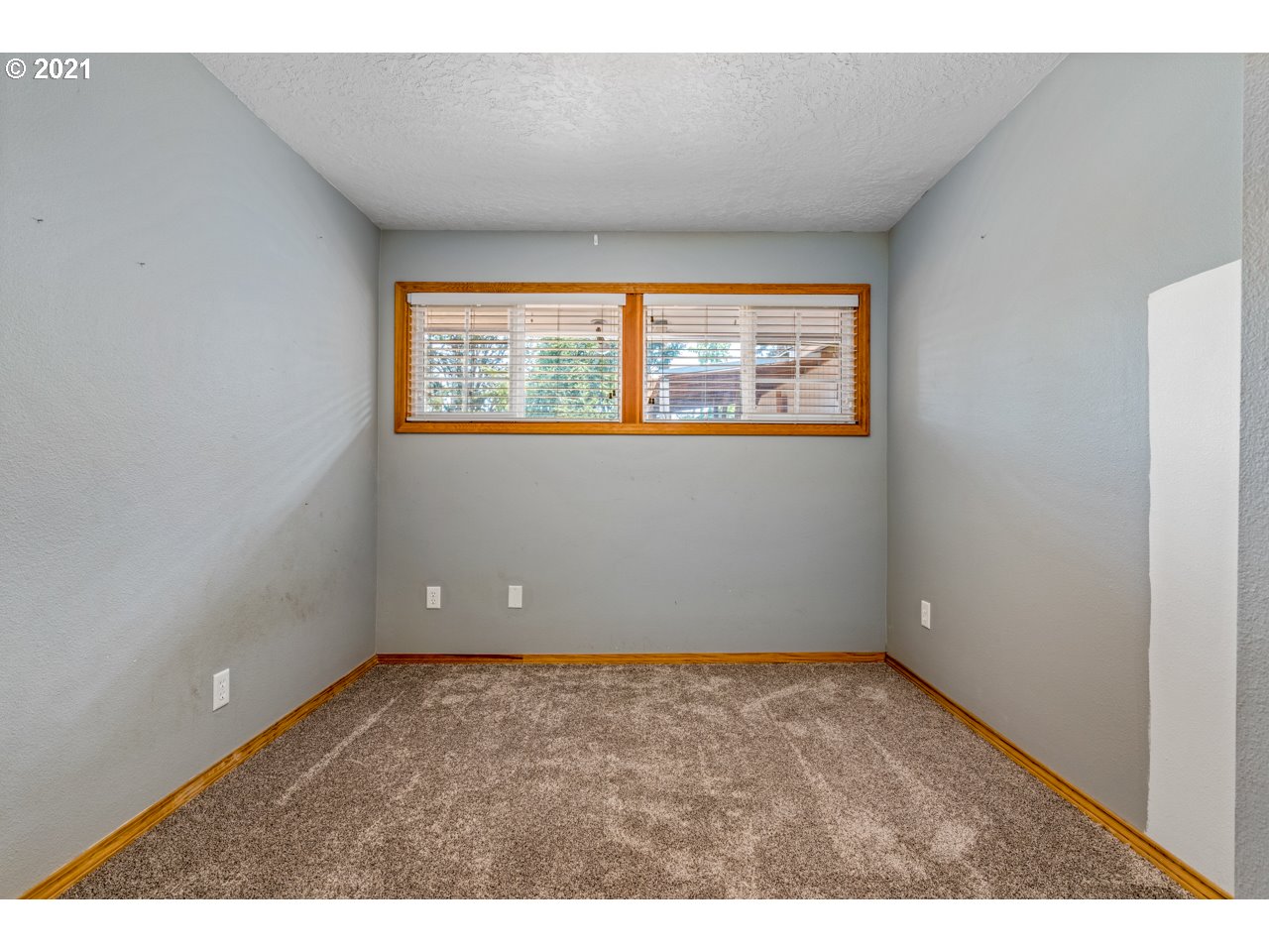 20718 Hazelnut Ridge Road Scotts Mills, OR 97375 - Photo 18 of 31 Gallery Image 18