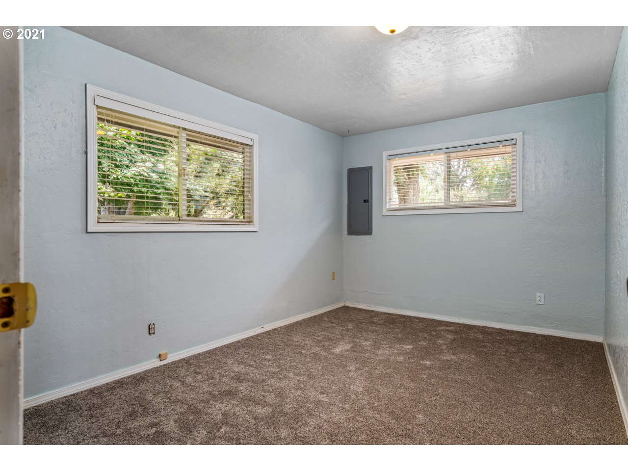 20718 Hazelnut Ridge Road Scotts Mills, OR 97375 - Photo 19 of 31 Gallery Image 19