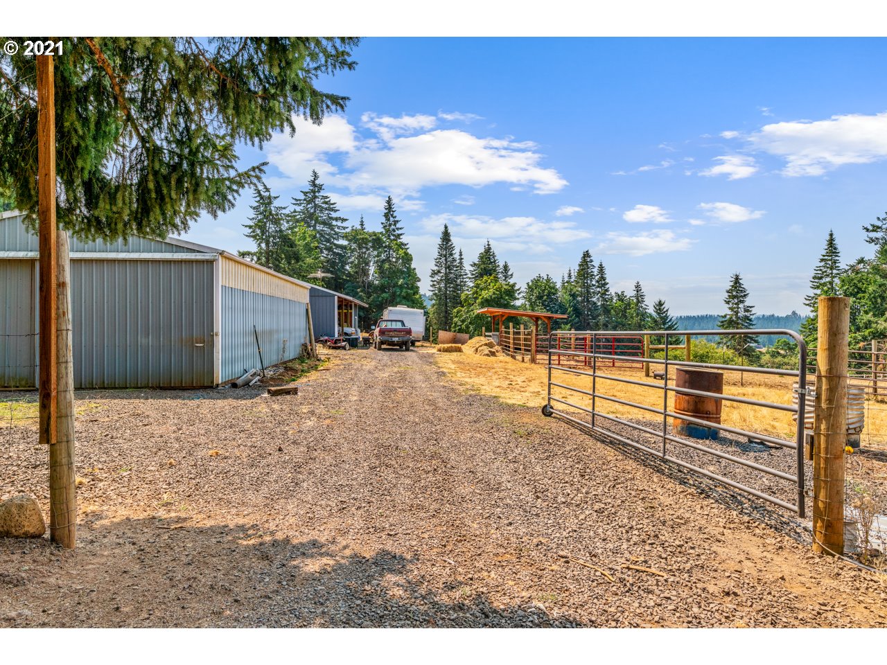 20718 Hazelnut Ridge Road Scotts Mills, OR 97375 - Photo 6 of 31 Gallery Image 6