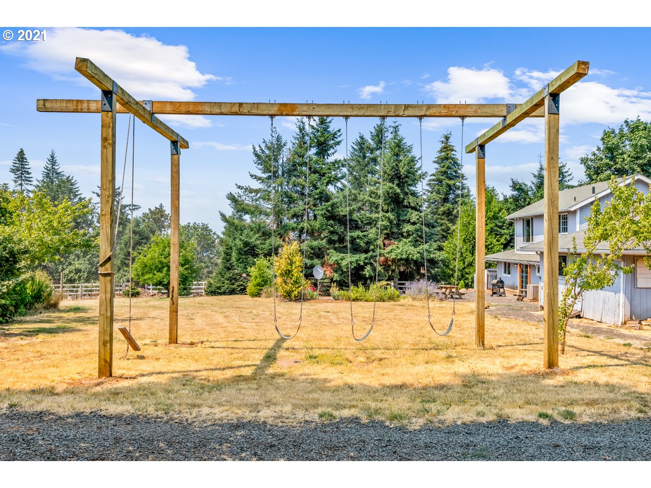 20718 Hazelnut Ridge Road Scotts Mills, OR 97375 - Photo 7 of 31 Gallery Image 7