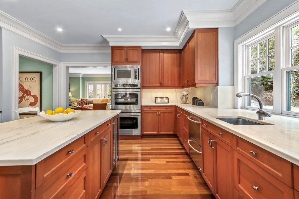 25 Myopia Road Winchester, MA 01890 - Photo 11 of 39