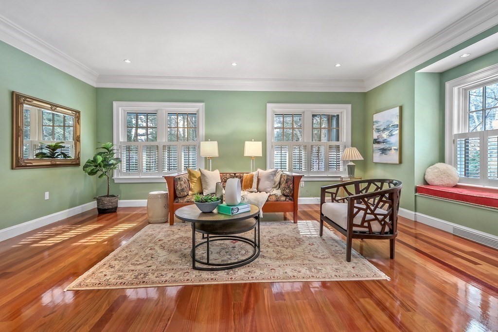 25 Myopia Road Winchester, MA 01890 - Photo 5 of 39