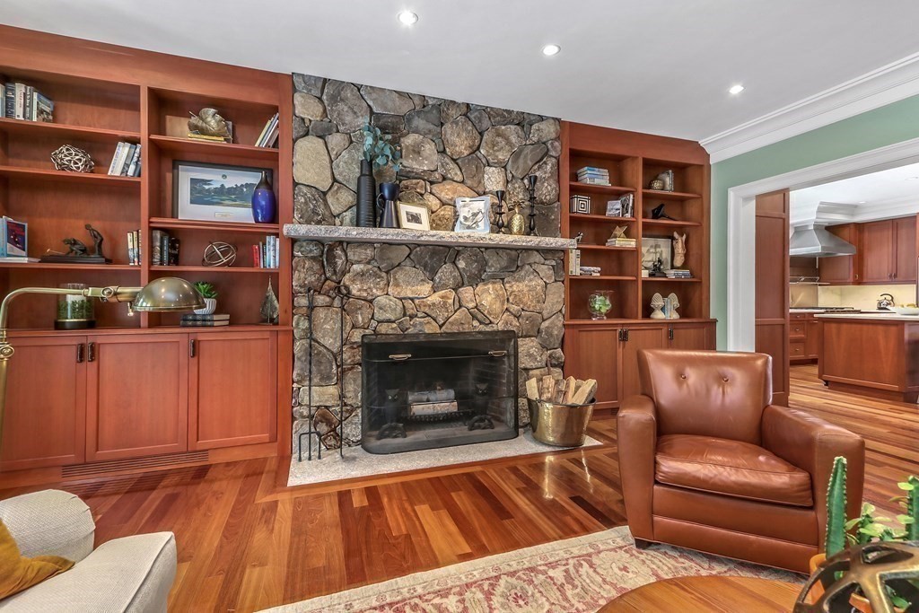 25 Myopia Road Winchester, MA 01890 - Photo 9 of 39