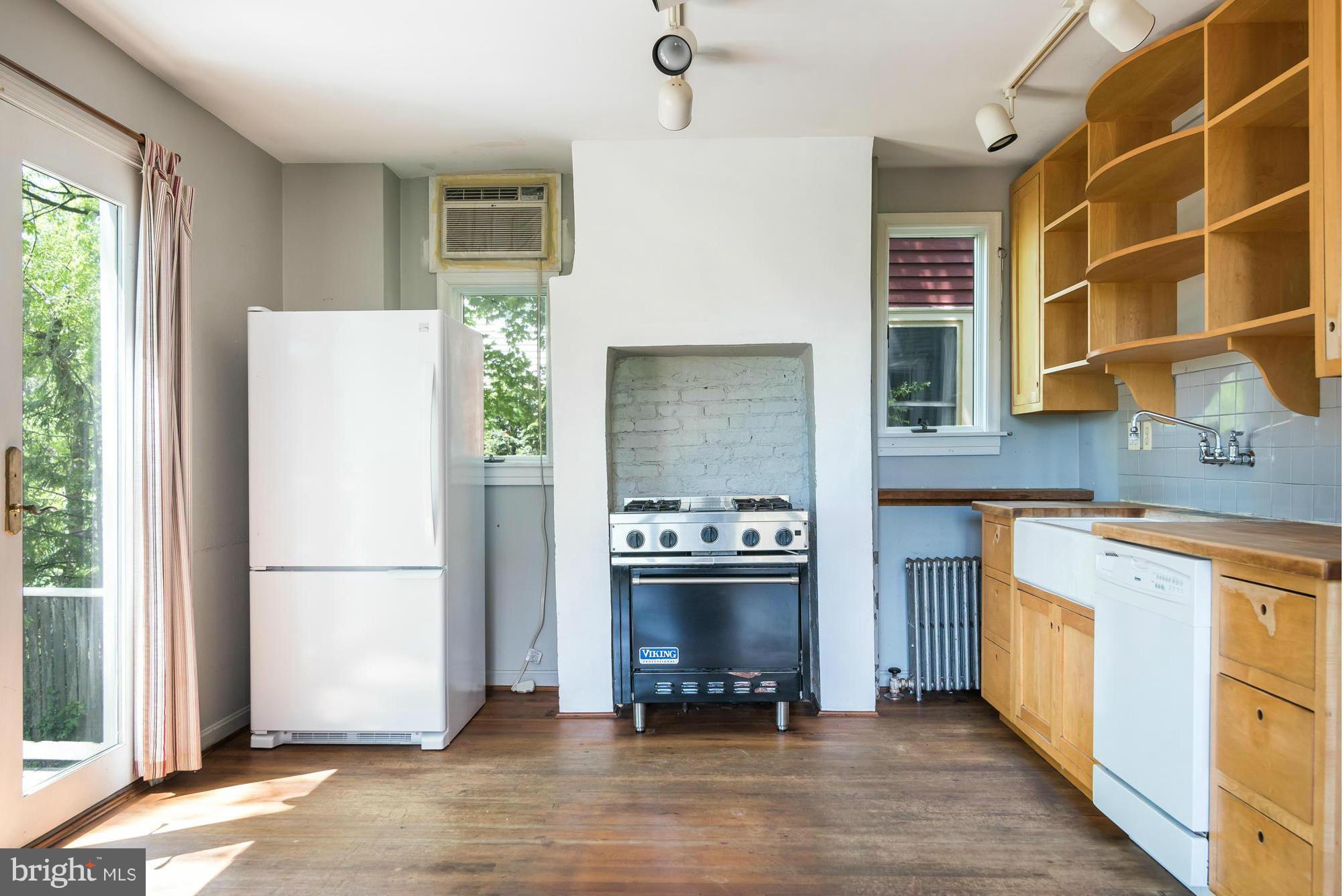 85 Shipwright Street Annapolis, MD 21401 - Photo 11 of 29 Kitchen, Great Light