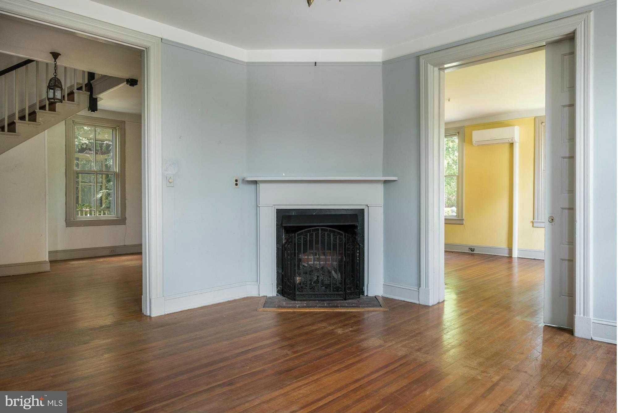 85 Shipwright Street Annapolis, MD 21401 - Photo 9 of 29 Dining Room Opens to Foyer