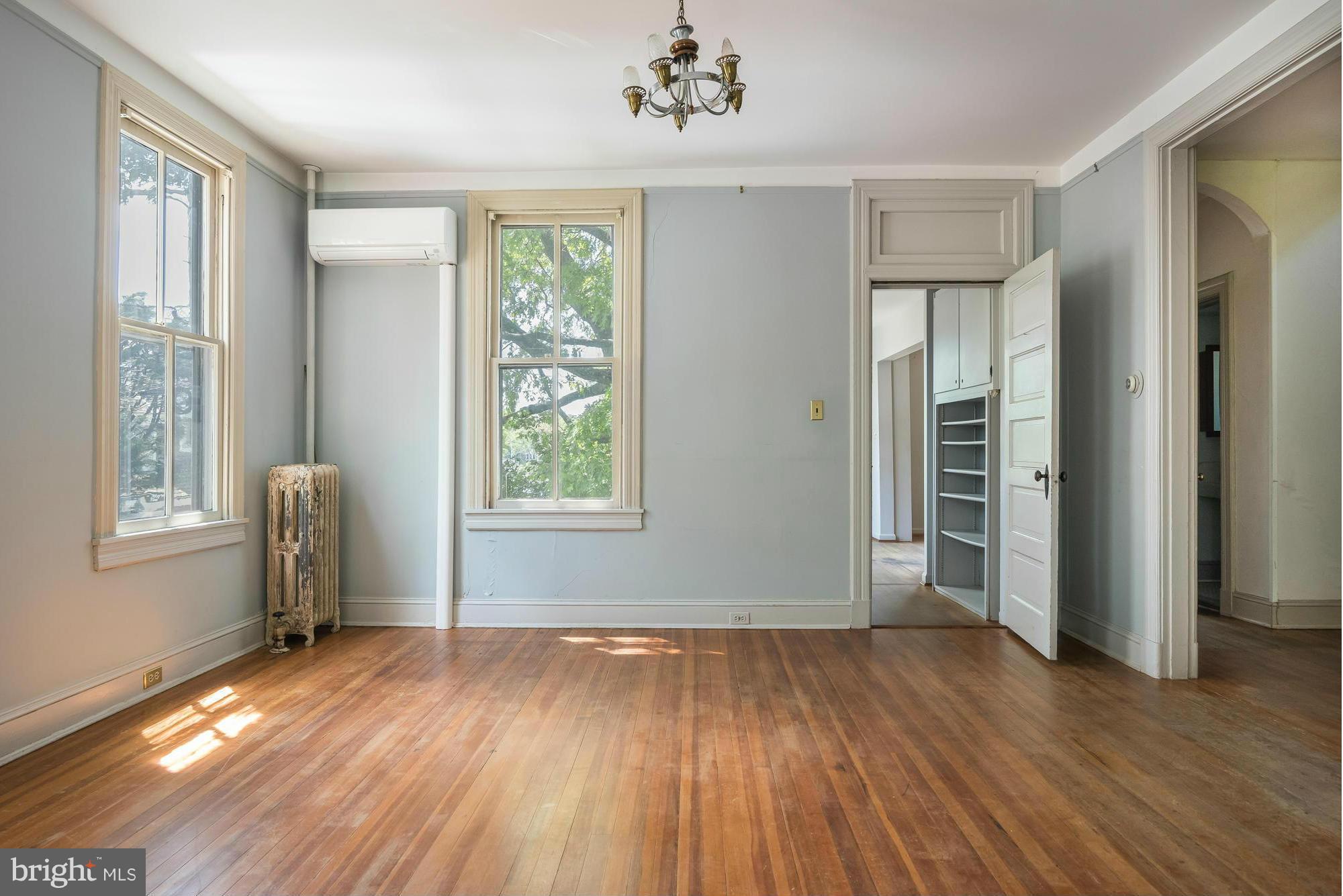 85 Shipwright Street Annapolis, MD 21401 - Photo 10 of 29 Dining Room Opens to Kitchen