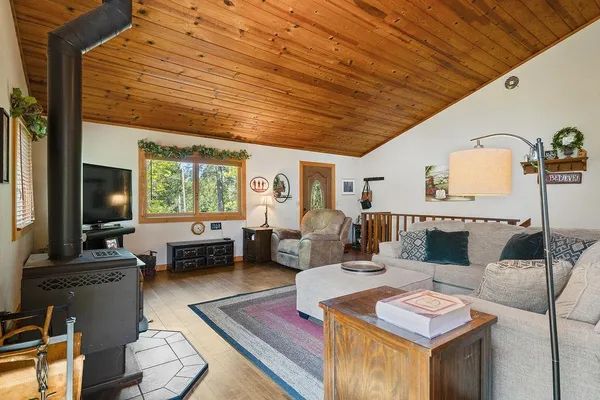 $699,000 | 2940 Horseshoe Bend Road, Somerset, CA 95684