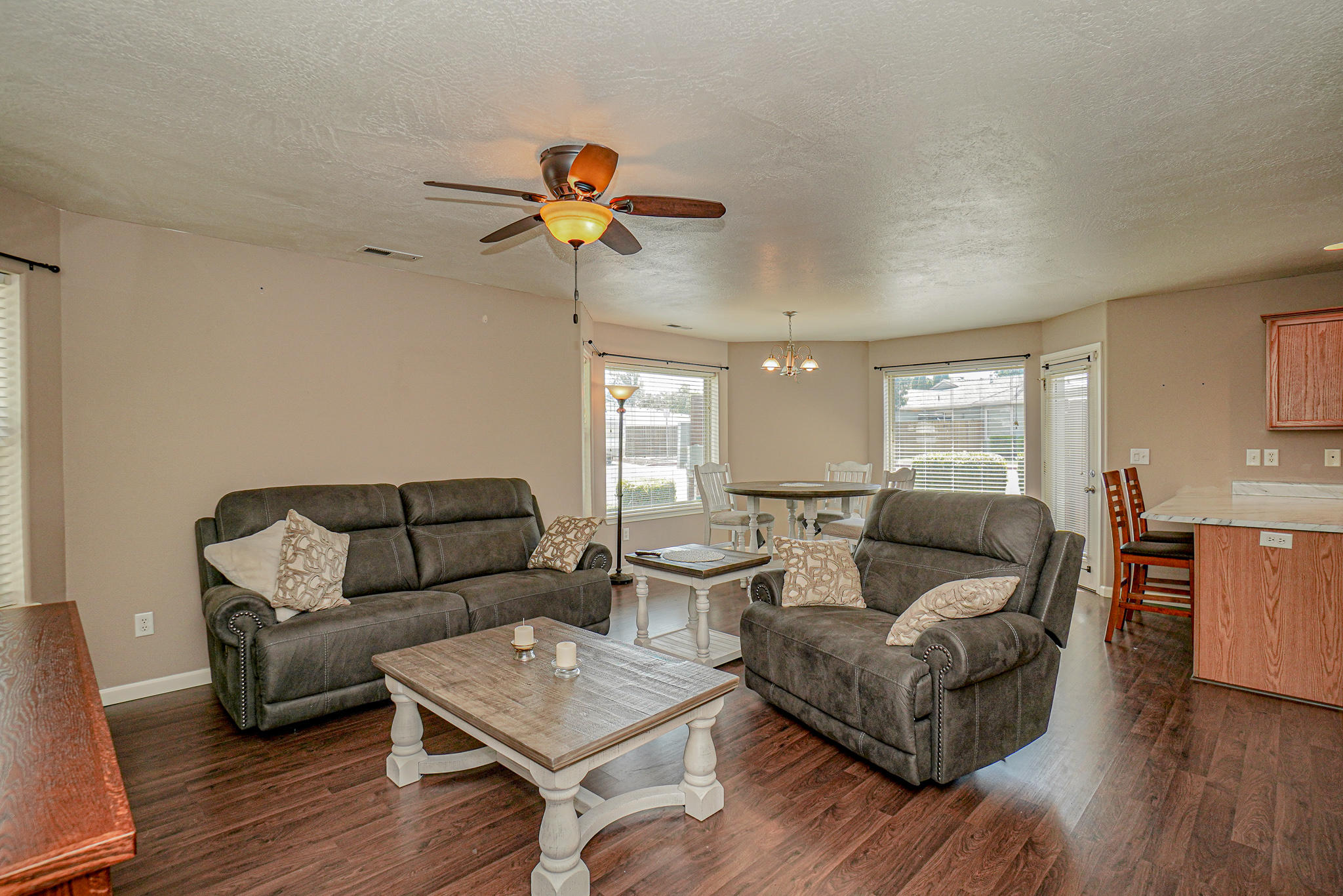 3015 Merriman Road, Unit 9 Medford, OR 97501 - Photo 4 of 22 Gallery Image 4