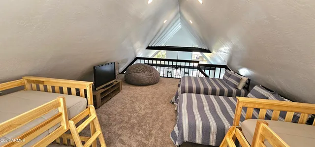 $377,900 | 3572 Deer Track Trail, Overgaard, AZ 85933