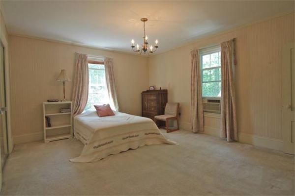 389 Worcester Street Wellesley, MA 02481 - Photo 11 of 21 Gallery Image 11