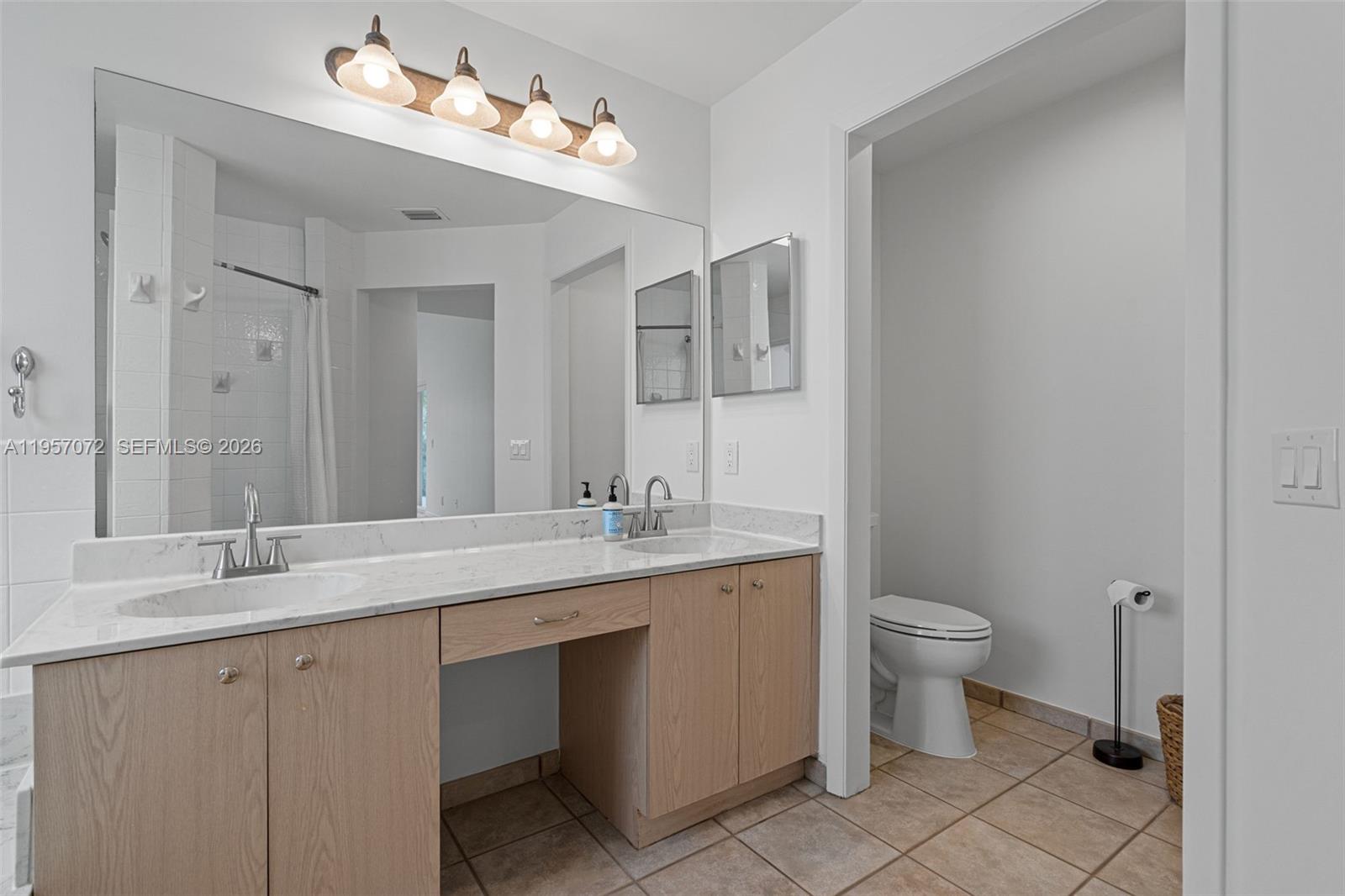 332 Bridgeton Road Weston, FL 33326 - Photo 34 of 55