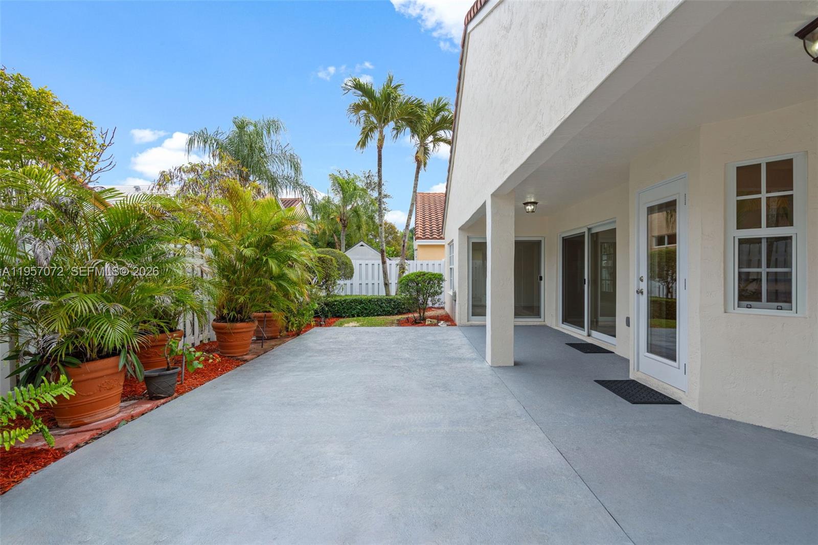 332 Bridgeton Road Weston, FL 33326 - Photo 41 of 55