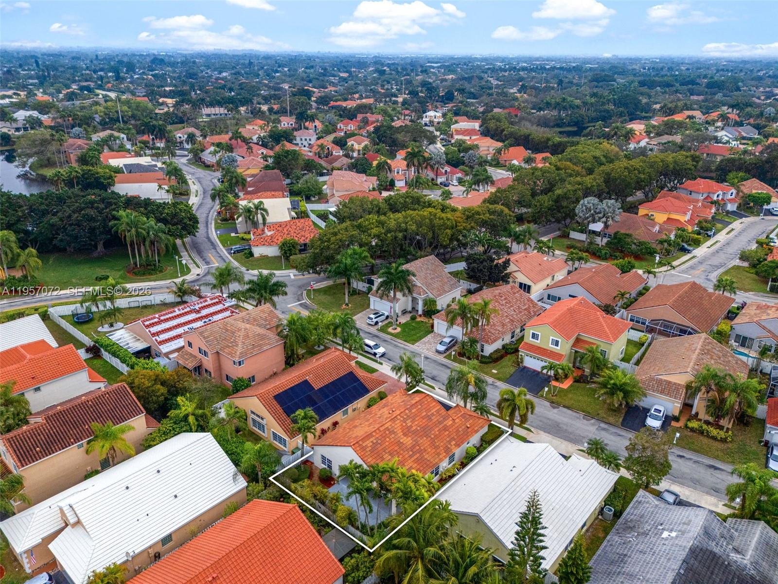 332 Bridgeton Road Weston, FL 33326 - Photo 47 of 55