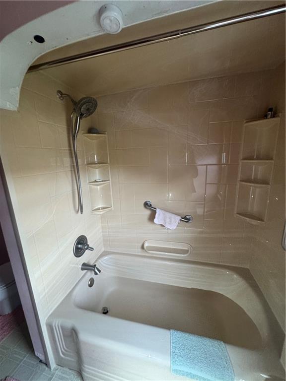 1605 Ridge Avenue Arnold, PA 15068 - Photo 13 of 24 Gallery Image 13