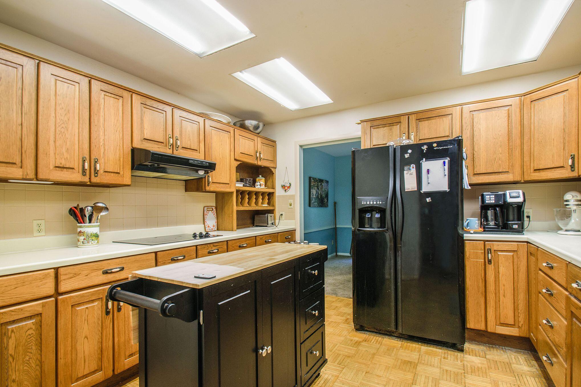 16521 Rynearson Street Buchanan, MI 49107 - Photo 11 of 29 16512 Rynearson kitchen