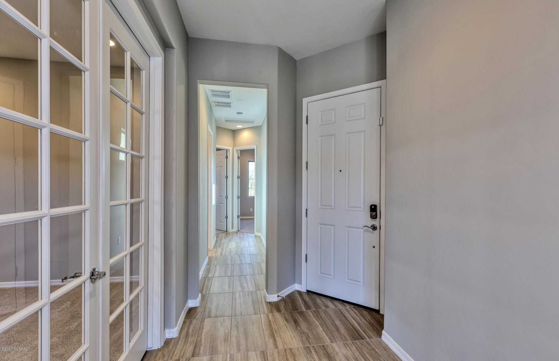 732 East Romsdalen Road Tucson, AZ 85755 - Photo 4 of 36