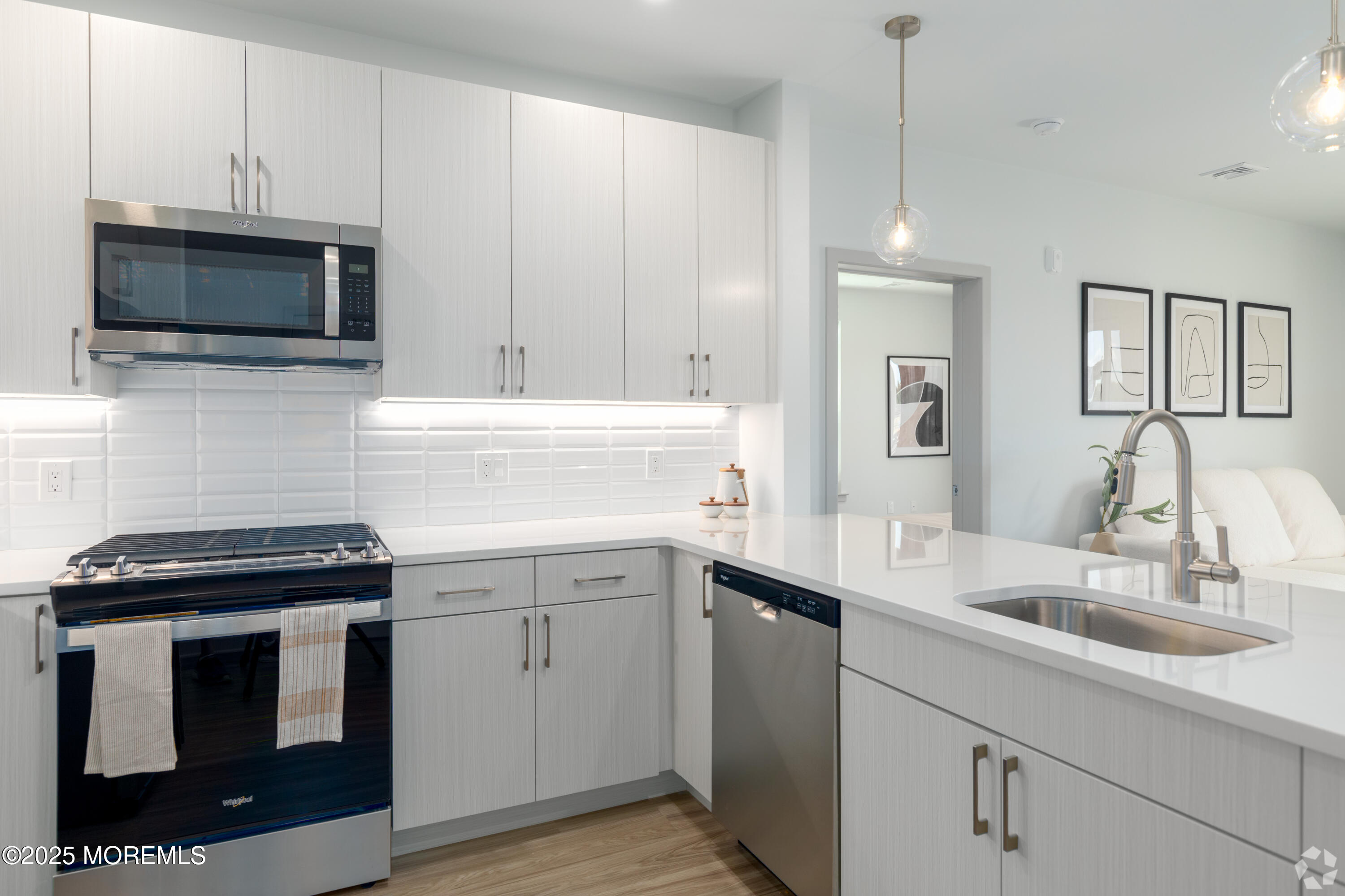 6461 US-9 North, Unit #445 Howell, NJ 07731 - Photo 4 of 19 Sylvan-Woods-Howell---55-Luxury-Rentals