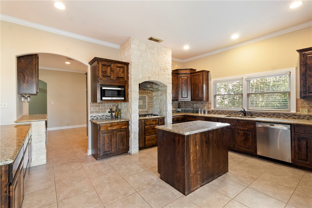 900 North Randolph Avenue Bryan, TX 77803 - Photo 14 of 44