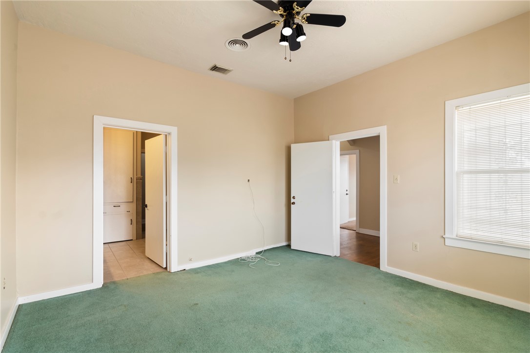 900 North Randolph Avenue Bryan, TX 77803 - Photo 28 of 44