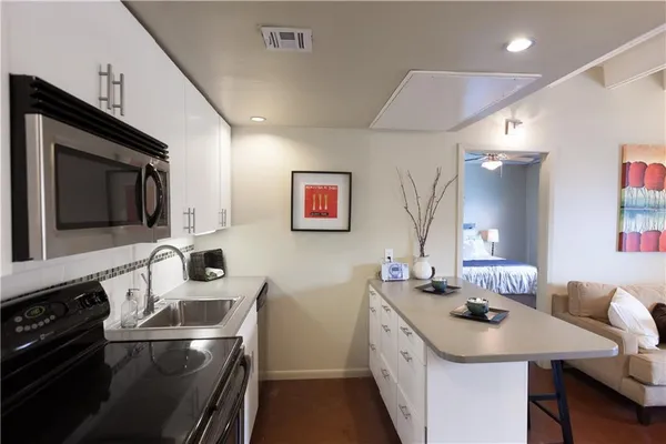 $1,300 | 2408 Leon Street, Unit 103, Austin, TX 78705