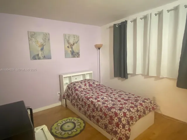 $1,100 | 19001 Northeast 14th Avenue, Unit 325, Miami, FL 33179