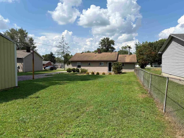 $165,000 | 521 East Monroe Avenue, Chandler, IN 47610