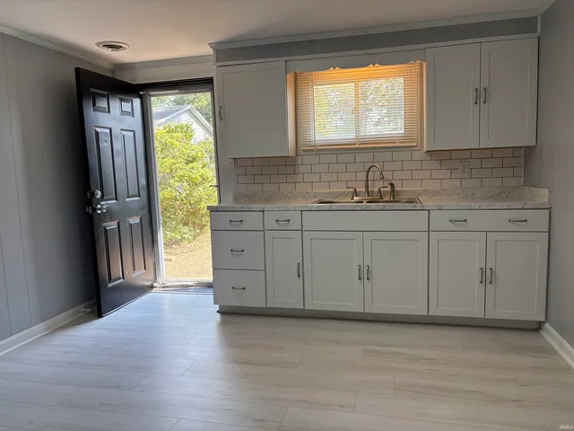 $165,000 | 521 East Monroe Avenue, Chandler, IN 47610