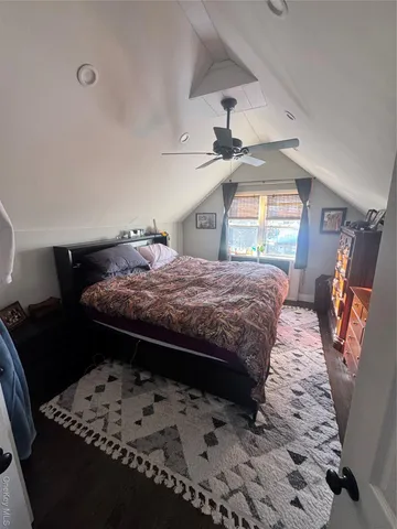 $3,700 | 122 East Fulton Street, Unit UPPR, Long Beach, NY 11561