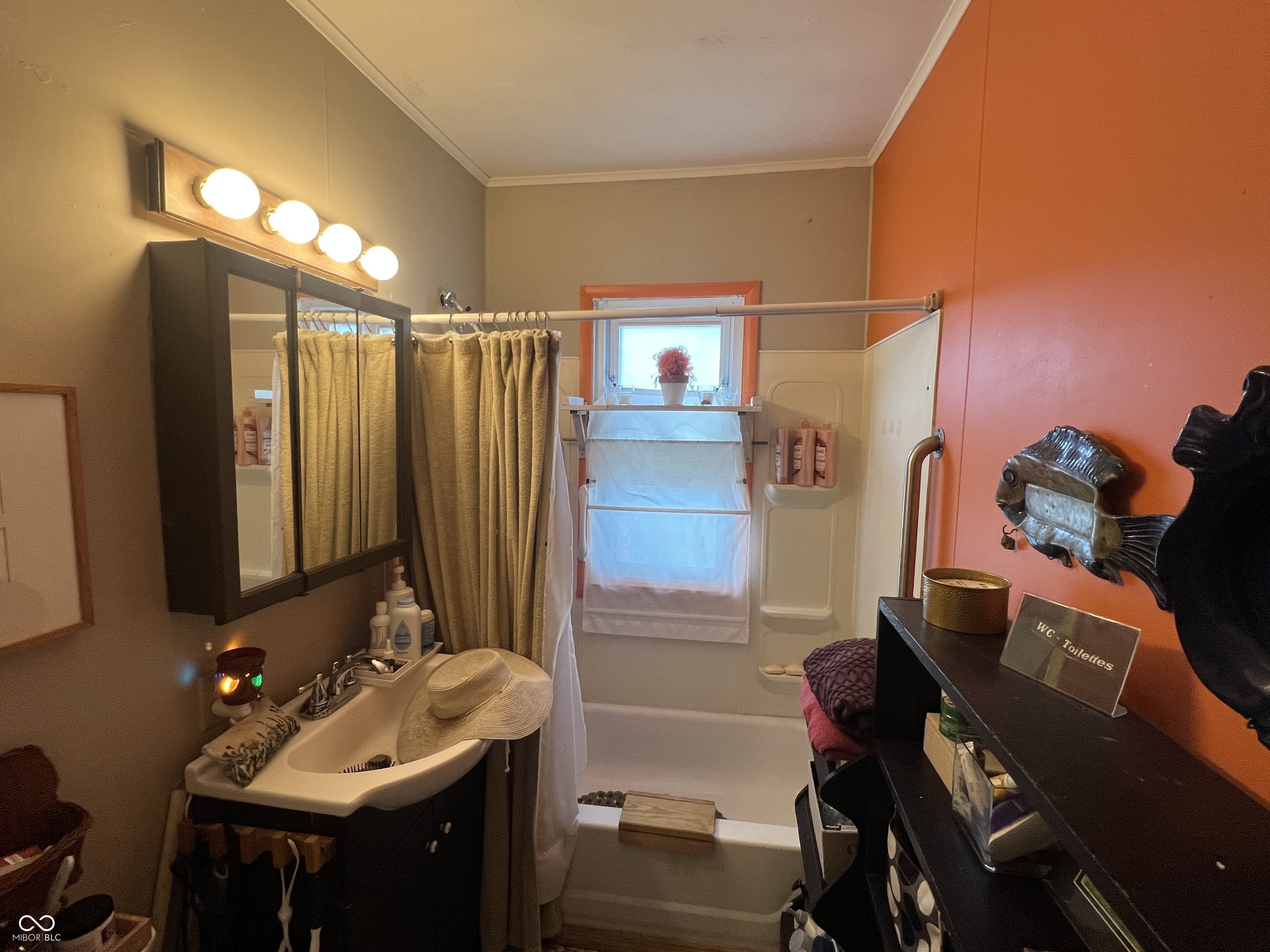 321 South Washington Street Chesterfield, IN 46017 - Photo 11 of 21