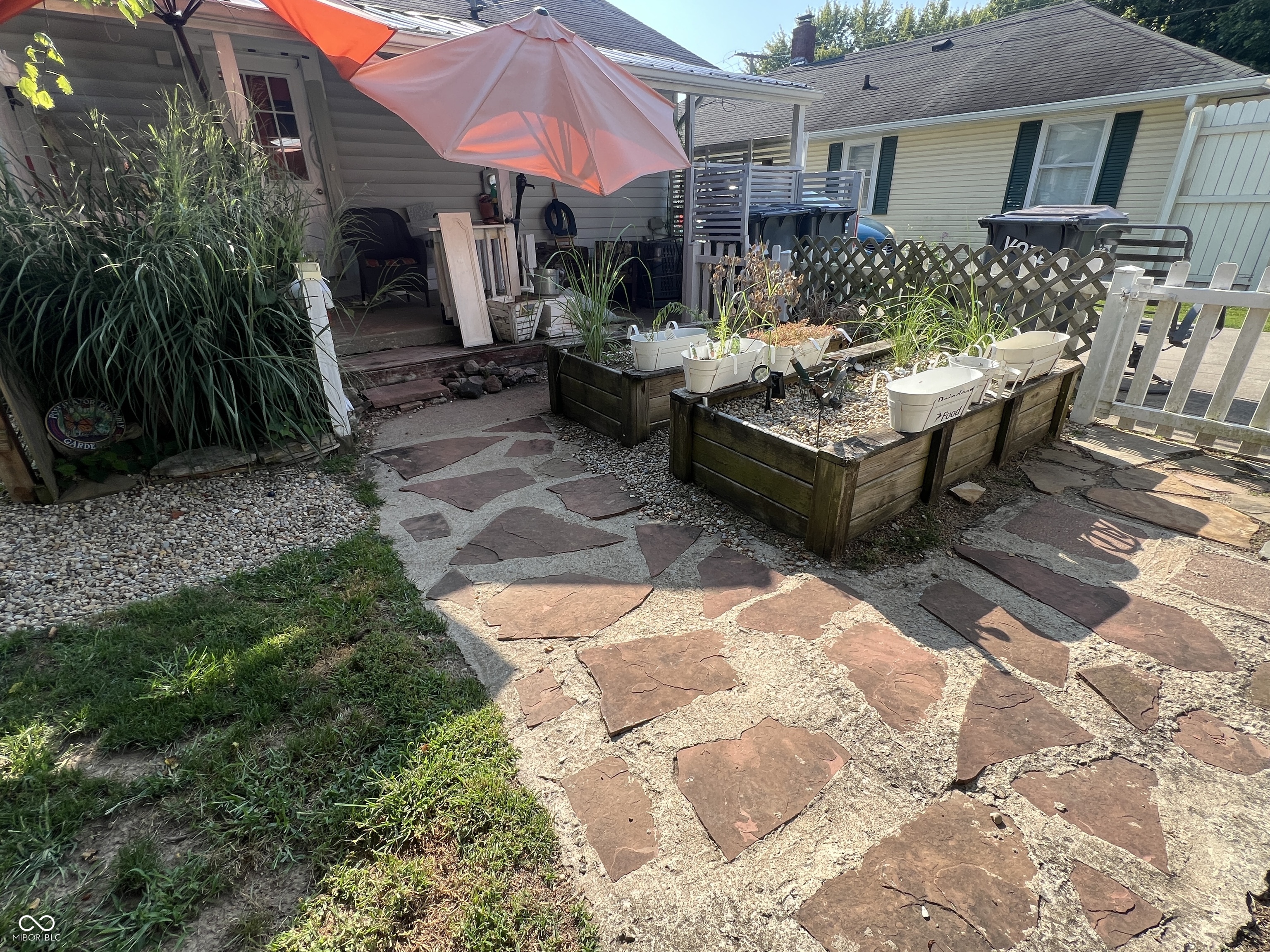 321 South Washington Street Chesterfield, IN 46017 - Photo 18 of 21