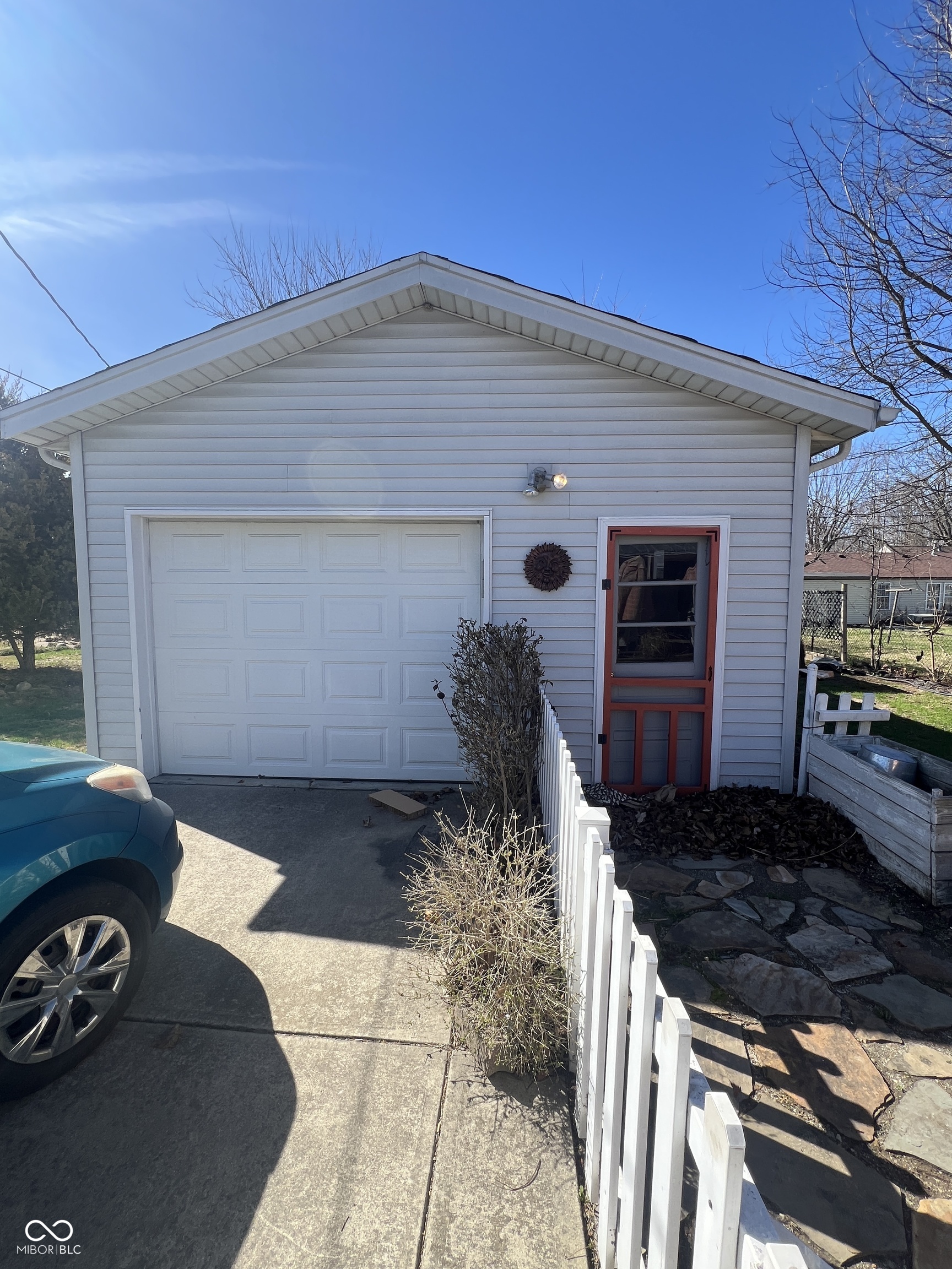 321 South Washington Street Chesterfield, IN 46017 - Photo 22 of 23