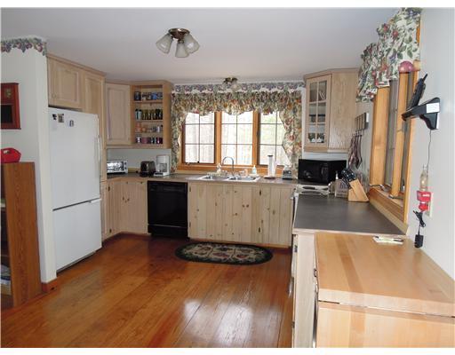 18 Vision Circle Limerick, ME 04048 - Photo 2 of 20 Kitchen.