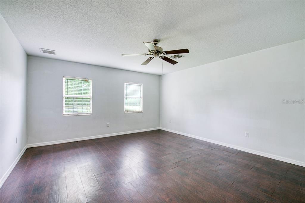 17321 Simmons Road Lutz, FL 33548 - Photo 11 of 40