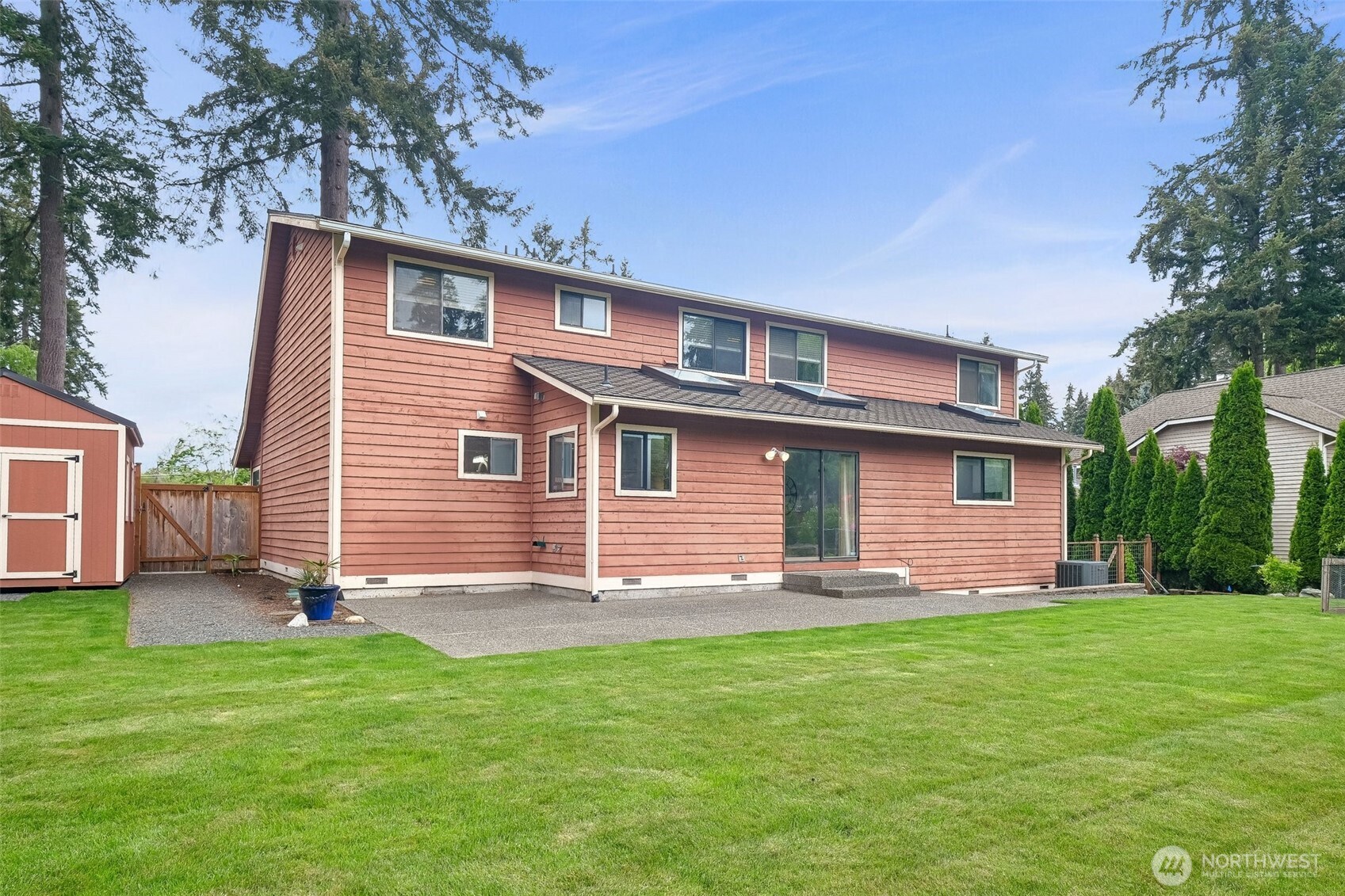 21329 Oak Way Brier, WA 98036 - Photo 23 of 26
