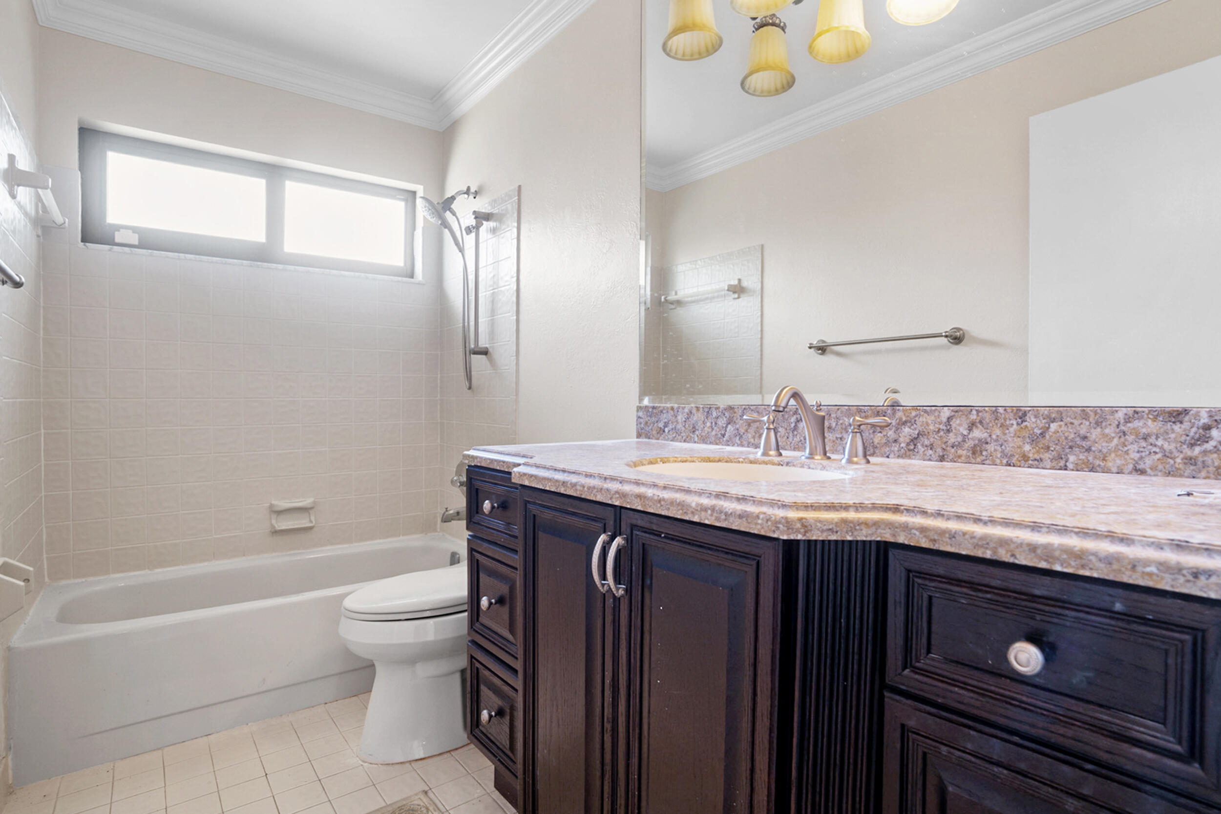 21465 Woodchuck Way Boca Raton, FL 33428 - Photo 22 of 39 Secondary Bathroom