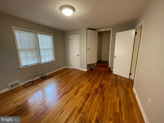 $1,900 | 857 Village Road, Lancaster, PA 17602