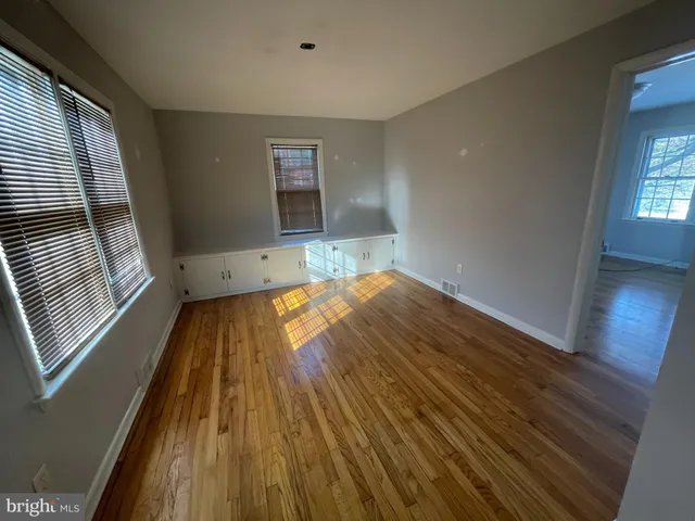 $1,900 | 857 Village Road, Lancaster, PA 17602