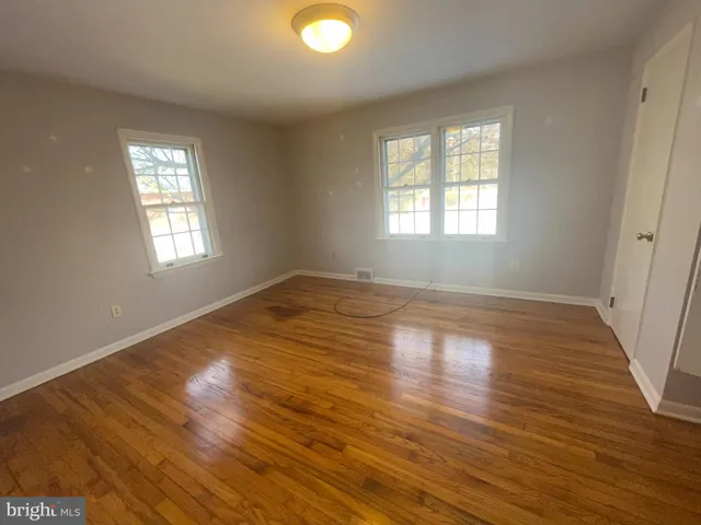 $1,900 | 857 Village Road, Lancaster, PA 17602