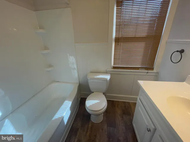 $1,800 | 857 Village Road, Lancaster, PA 17602