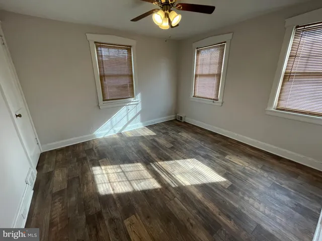 $1,900 | 857 Village Road, Lancaster, PA 17602