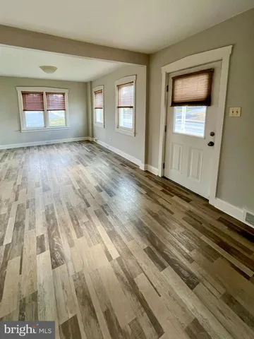 $1,800 | 857 Village Road, Lancaster, PA 17602