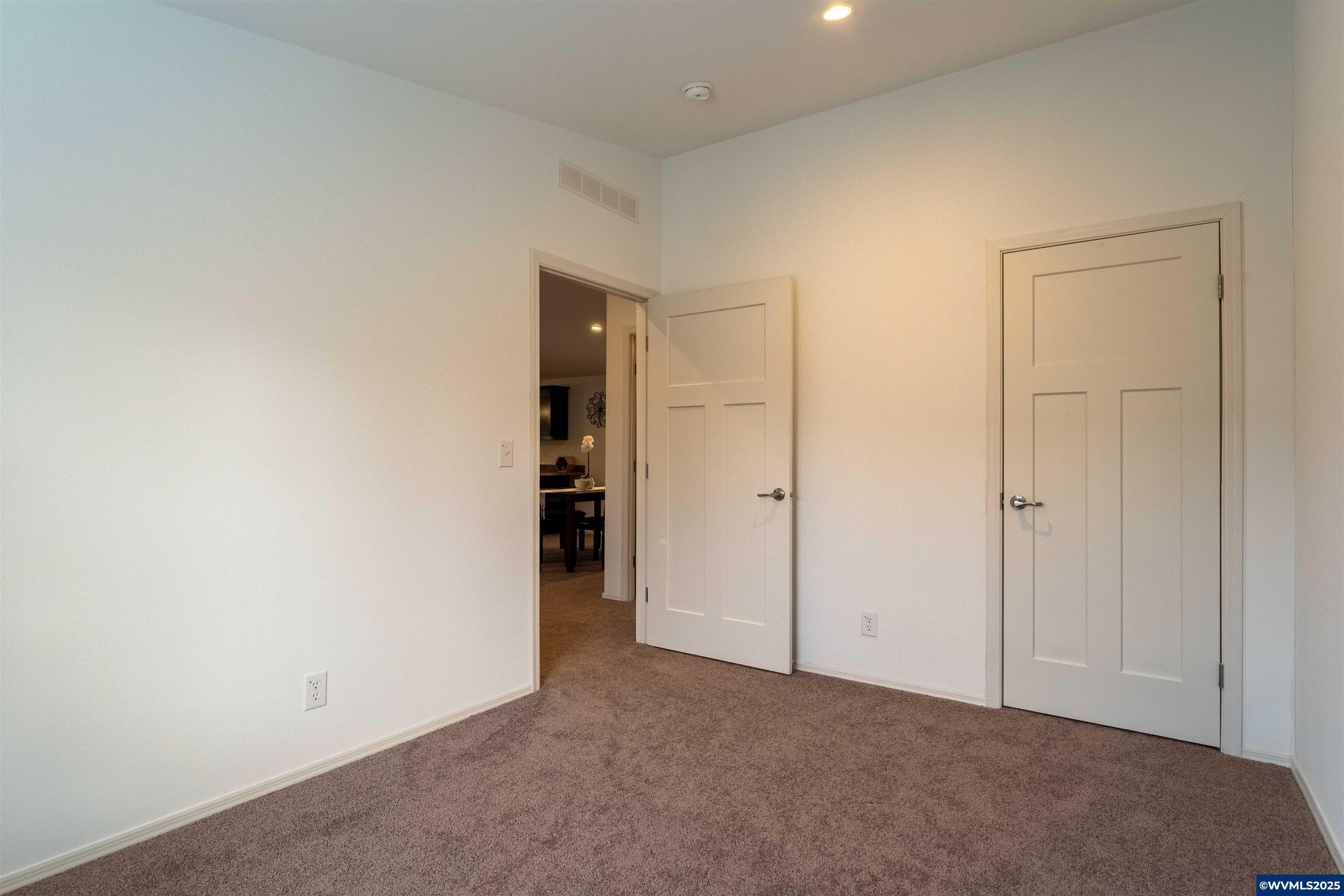 200 Market Street, Unit 218 Lebanon, OR 97355 - Photo 35 of 45