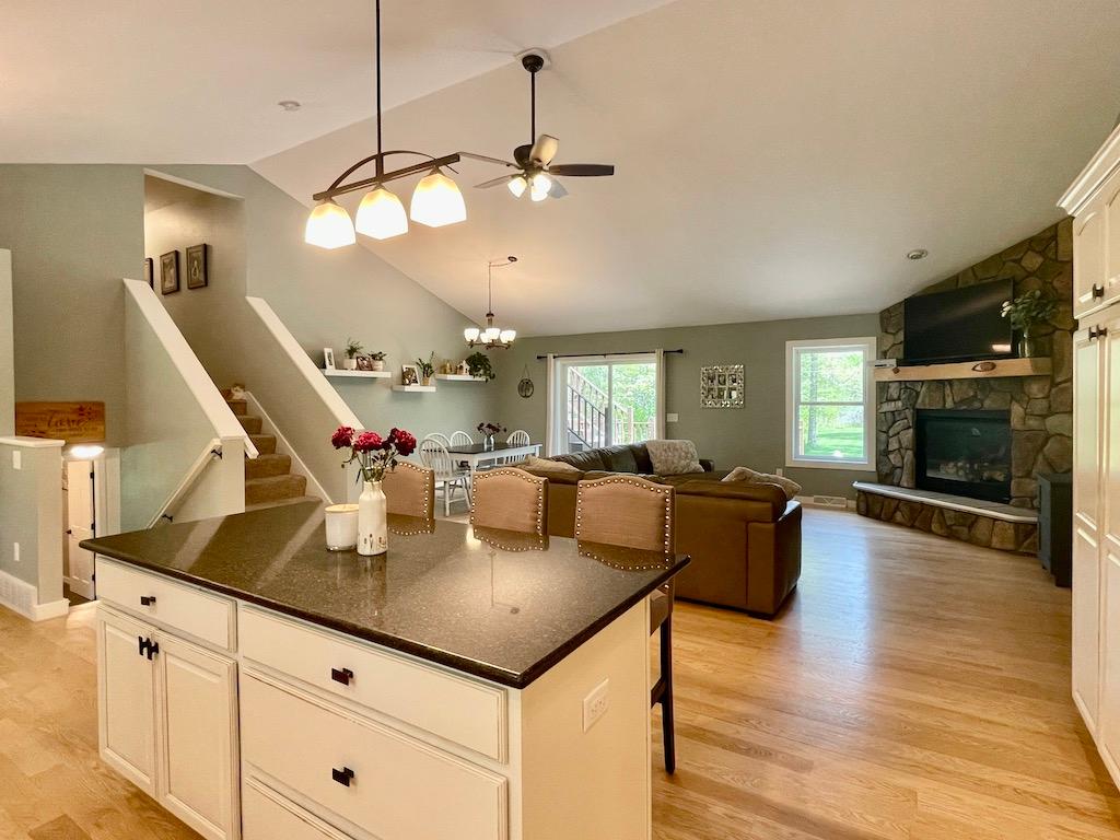 W4434 Wind Song Road Tomahawk, WI 54487 - Photo 2 of 25 Gallery Image 2
